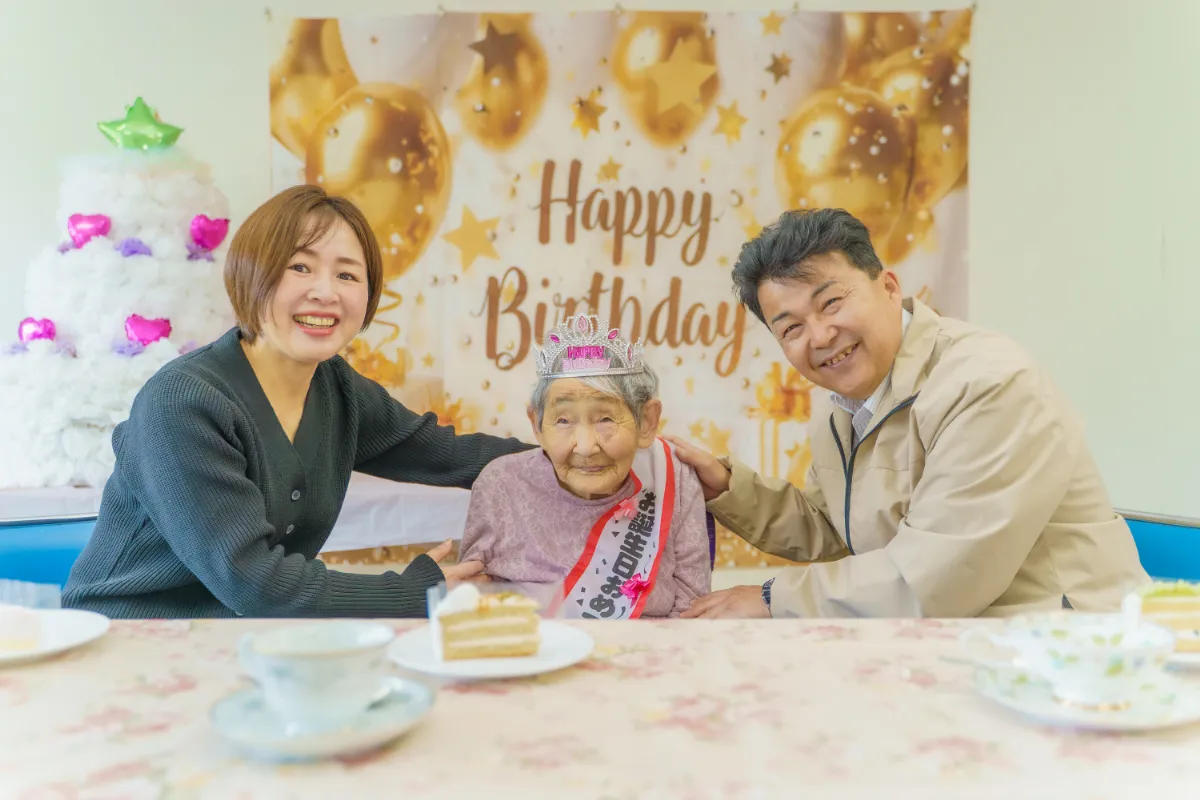利用者さんと折り紙